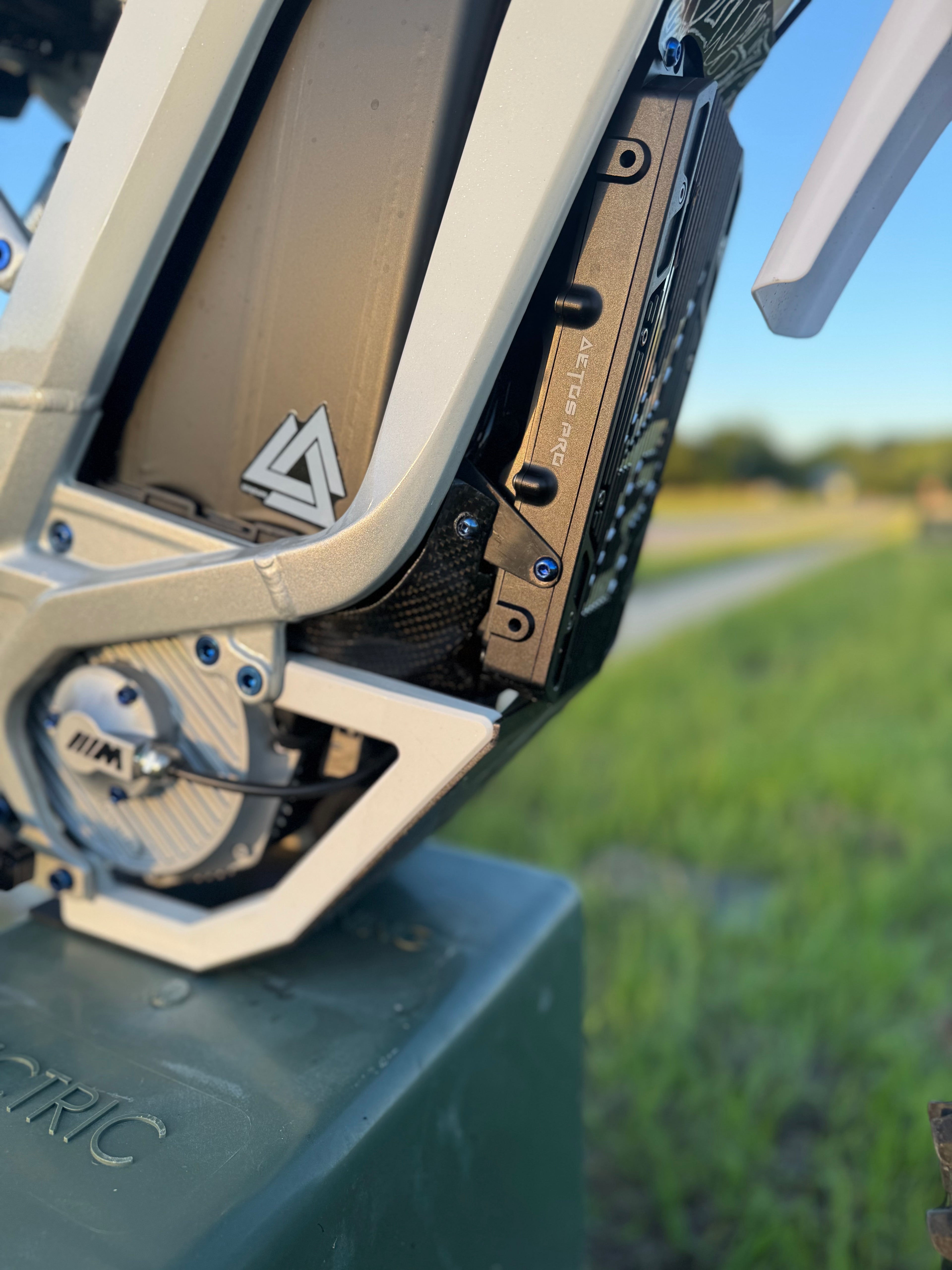 Surron LBX Carbon Controller Mud Guard